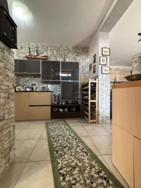 BIFAMILIARE RISTRUTTURATA CON AMPIO PARCO