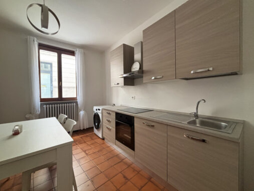 TRILOCALE NEL CUORE DEL CENTRO STORICO DI COLORNO