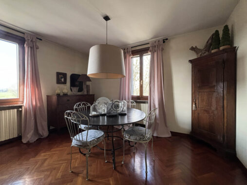 VILLA TRIFAMILIARE STORICA