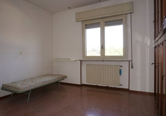 SPAZIOSO PENTALOCALE CON GIARDINO