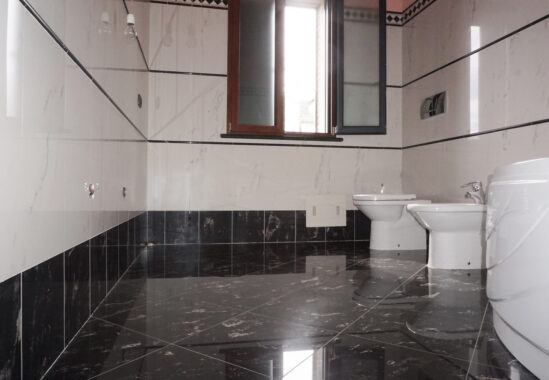 VILLA INDIPENDENTE CON GIARDINO