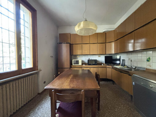 VILLA TRIFAMILIARE STORICA