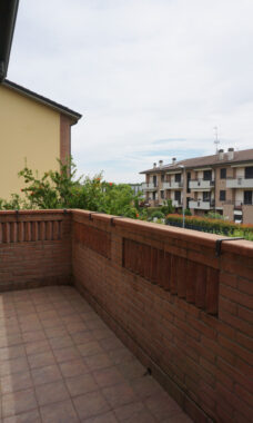 VILLA INDIPENDENTE CON GIARDINO