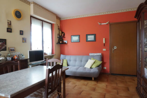 TRILOCALE LUMINOSO CON AMPIO TERRAZZO