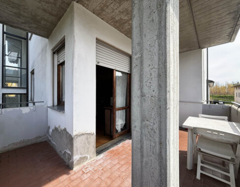 TRILOCALE LUMINOSO CON AMPIO TERRAZZO