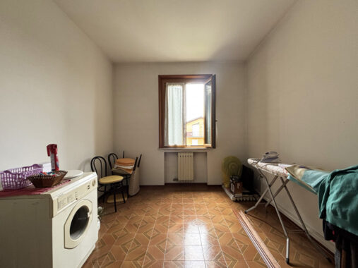 QUADRILOCALE SPAZIOSO CON TRE BALCONI