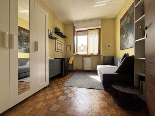 TRILOCALE LUMINOSO CON AMPIO TERRAZZO