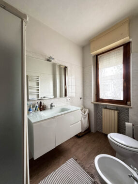 TRILOCALE LUMINOSO CON AMPIO TERRAZZO