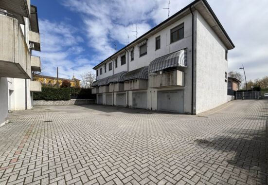 TRILOCALE LUMINOSO CON AMPIO TERRAZZO