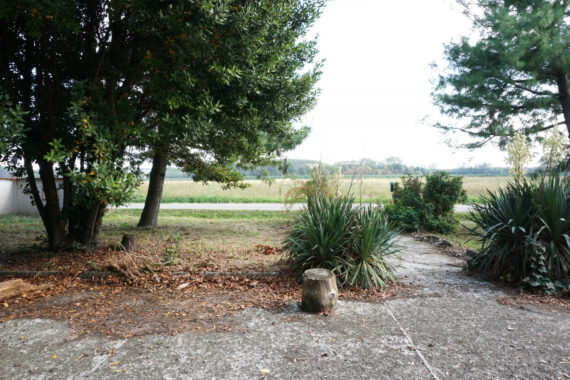 TRIFAMILIARE CON GIARDINO E FABBRICATO ACCESSORIO IN CAMPAGNA PARMENSE