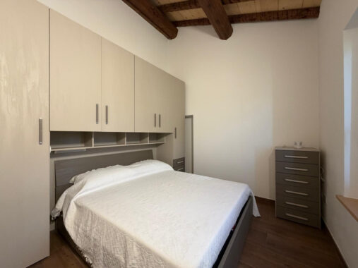 TRILOCALE ZONA CASALFOSCHINO SOLO AFFITTI TRANSITORI UTENZE COMPRESE