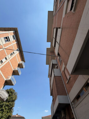 AMPIO BILOCALE A POCHI PASSI DAL CENTRO DEL PAESE
