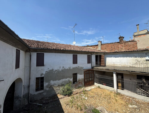 PRESTIGIOSO PALAZZO STORICO DA VALORIZZARE