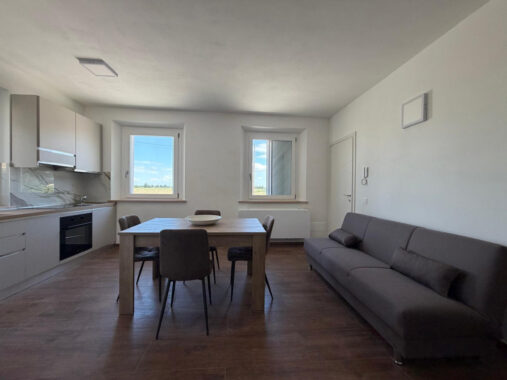 MONOLOCALE NUOVISSIMO ZONA CASALFOSCHINO AFFITTI TRANSITORI UTENZE COMPRESE
