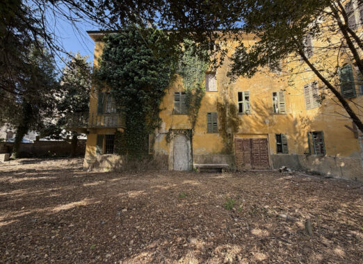 VILLA D’EPOCA CON GIARDINO