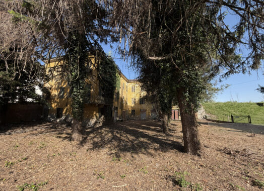 VILLA D’EPOCA CON GIARDINO