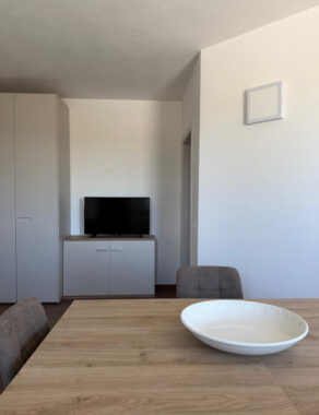 MONOLOCALE NUOVISSIMO ZONA CASALFOSCHINO AFFITTI TRANSITORI UTENZE COMPRESE