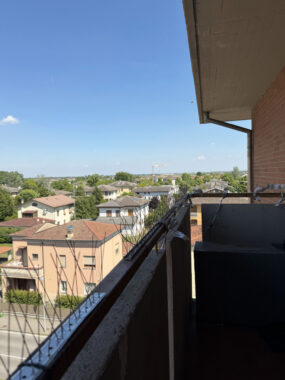 AMPIO BILOCALE A POCHI PASSI DAL CENTRO DEL PAESE