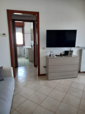 BILOCALE ARREDATO SOLO AFFITTI ANNUALI