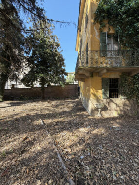 VILLA D’EPOCA CON GIARDINO