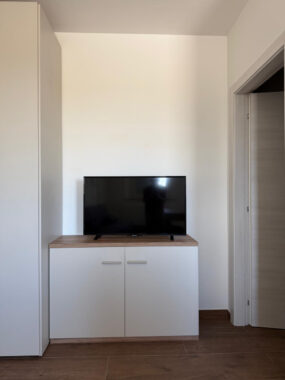 MONOLOCALE NUOVISSIMO ZONA CASALFOSCHINO AFFITTI TRANSITORI UTENZE COMPRESE