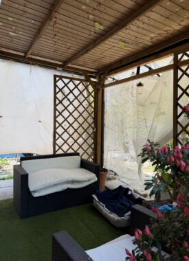 SPLENDIDA PORZIONE DI BIFAMILIARE CON AMPIO GIARDINO