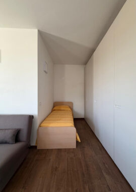 MONOLOCALE NUOVISSIMO ZONA CASALFOSCHINO AFFITTI TRANSITORI UTENZE COMPRESE