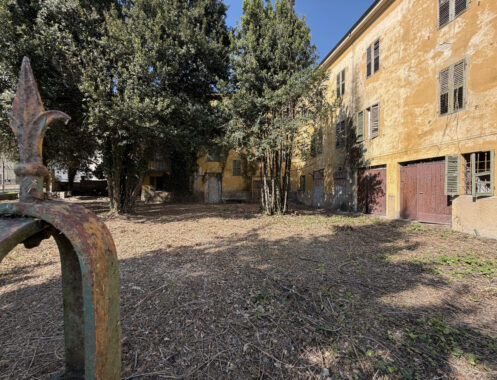 VILLA D’EPOCA CON GIARDINO