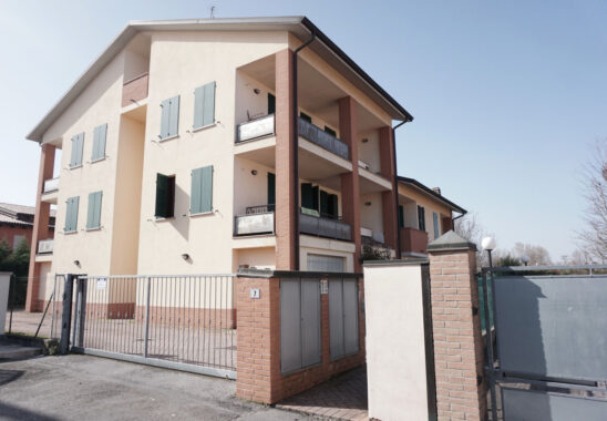 BILOCALE SOLO AFFITTI TRANSITORI COMPRESO TUTTE UTENZE