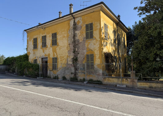 VILLA D’EPOCA CON GIARDINO