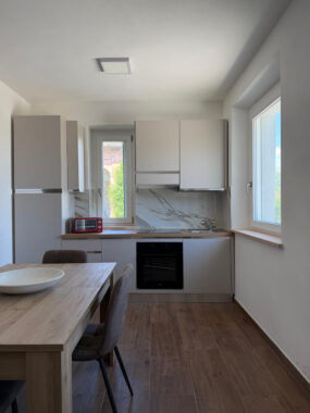 MONOLOCALE NUOVISSIMO ZONA CASALFOSCHINO AFFITTI TRANSITORI UTENZE COMPRESE