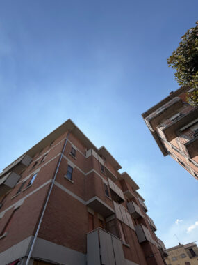 AMPIO BILOCALE A POCHI PASSI DAL CENTRO DEL PAESE