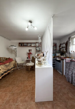 SPLENDIDA PORZIONE DI BIFAMILIARE CON AMPIO GIARDINO