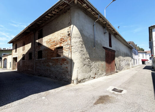 PRESTIGIOSO PALAZZO STORICO DA VALORIZZARE