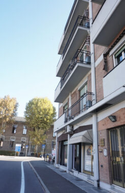 UFFICIO/NEGOZIETTO FRONTE STRADA ZONA CENTRO COLORNO
