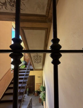 PENTALOCALE DI CHARME CON AFFACCIO SU PIAZZA GHIAIA