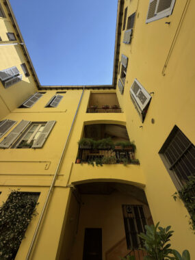 PENTALOCALE DI CHARME CON AFFACCIO SU PIAZZA GHIAIA