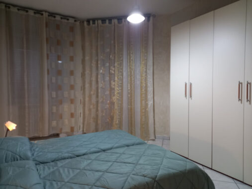 ACCOGLIENTE QUADRILOCA PER AFFITTI TRANSITORI A STANZE