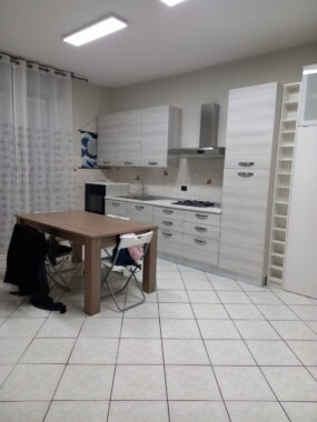 ACCOGLIENTE QUADRILOCA PER AFFITTI TRANSITORI A STANZE