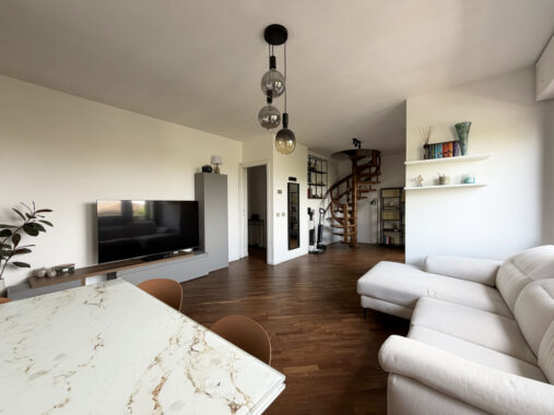 ELEGANTE APPARTAMENTO SU DUE LIVELLI