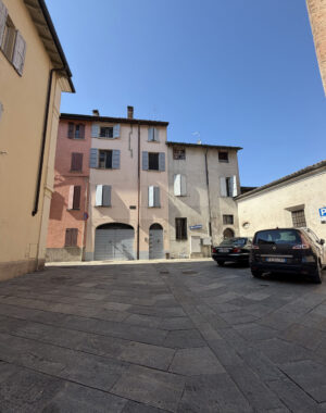 BILOCALE DI DESIGN IN CENTRO STORICO