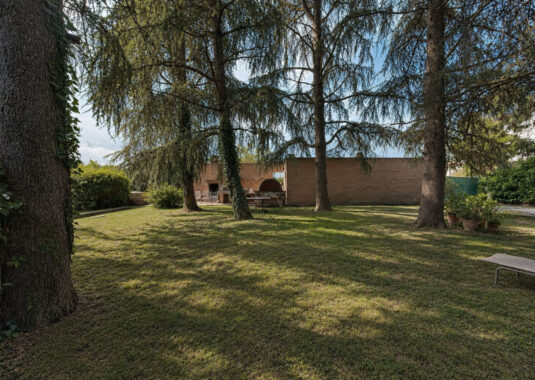 VILLA CONTEMPORANEA DI GRANDE CHARME