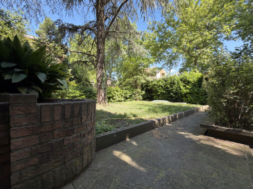 VILLA CONTEMPORANEA DI GRANDE CHARME