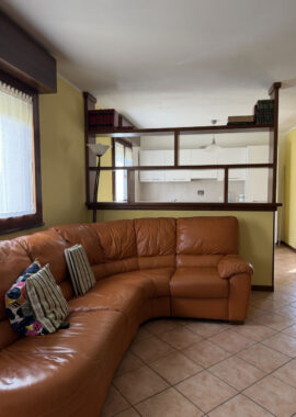ELEGANTE QUADRILOCALE SU DUE LIVELLI