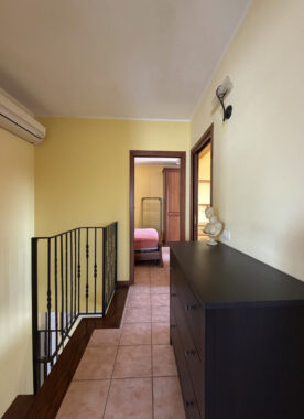 ELEGANTE QUADRILOCALE SU DUE LIVELLI