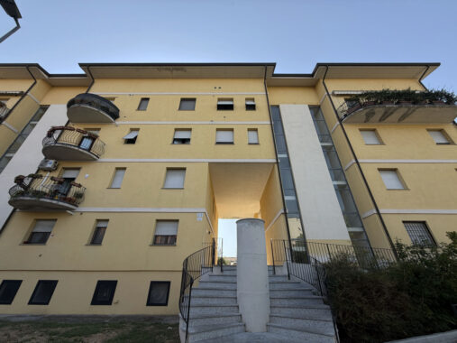 ELEGANTE QUADRILOCALE SU DUE LIVELLI