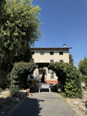 CASA INDIPENDENTE CON AMPIO GIARDINO