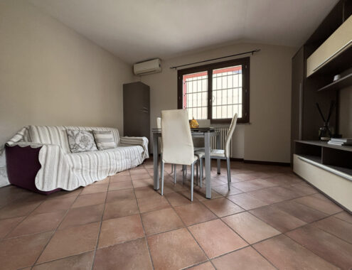 BILOCALE MODERNO IN PICCOLA PALAZZINA