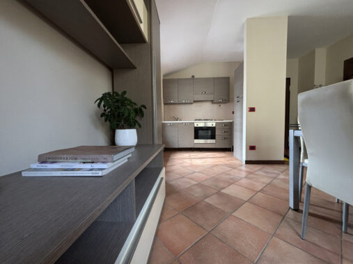 BILOCALE MODERNO IN PICCOLA PALAZZINA