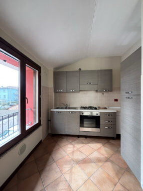 BILOCALE MODERNO IN PICCOLA PALAZZINA